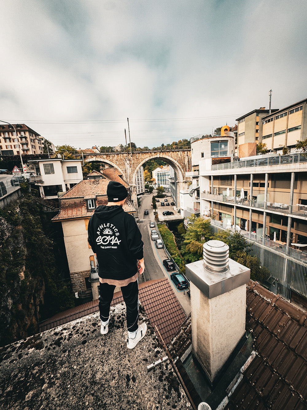 The Daily Grind - Classic Hoodie black