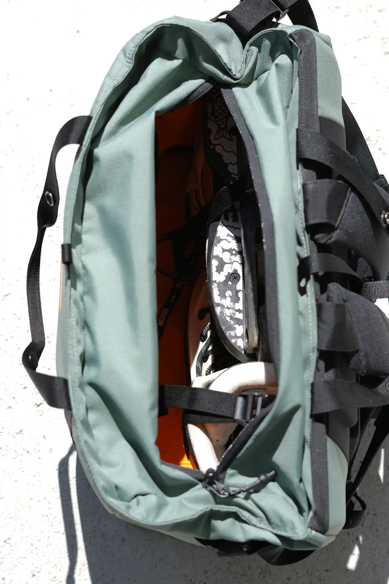 HELIOS - Cargo Hybrid Backpack